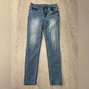 American Eagle size 6 stretch